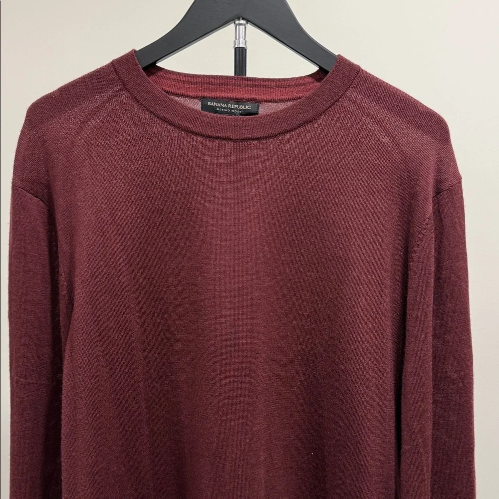Banana Republic Men's Burgundy Merino Wool Soft Classy Crewneck Sweater Size L